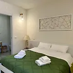 Bed and breakfast Kamalei 4*