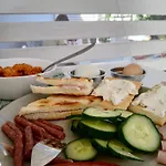 Bed and breakfast Kamalei 4*