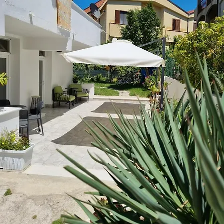 Kamalei Bed & Breakfast