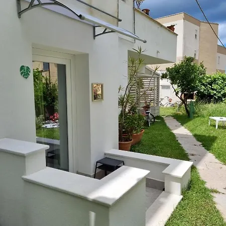 Kamalei Panzió 4*