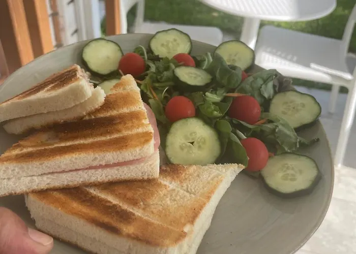 Kamalei Bed & Breakfast 4*